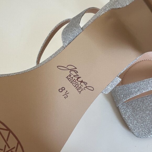BADGLEY MISCHKA JEWEL Rayla Evening Sandals - Silver Fabric - Size 8.5 - Picture 6 of 13